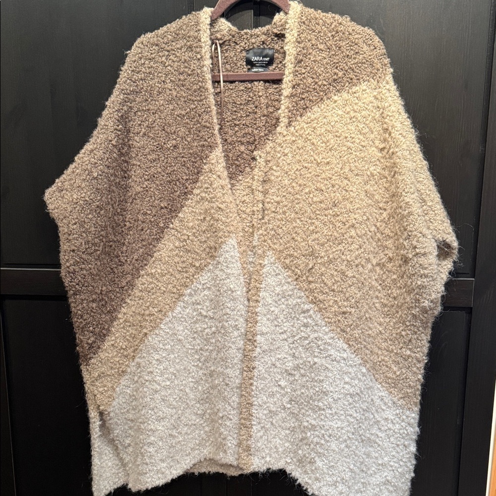 ZARA knit Women's boucle Colorblock Poncho - Brown, Tan, Cream